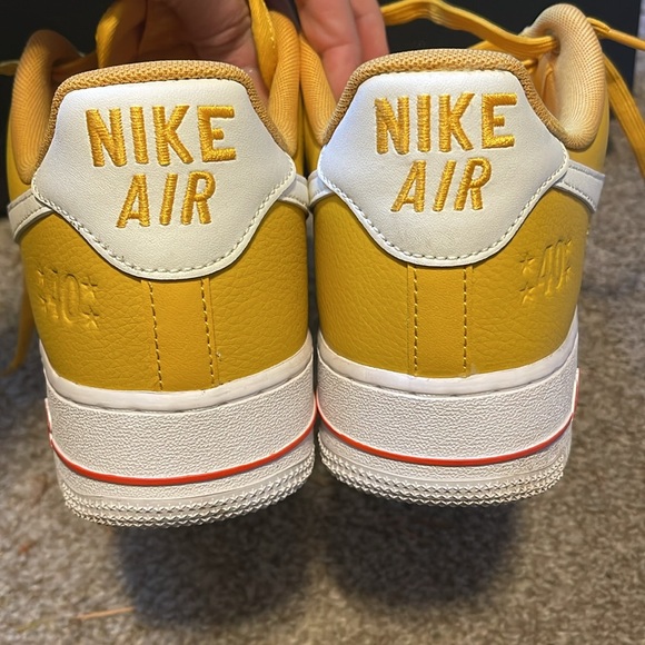 Yellow J’s - Picture 4 of 5